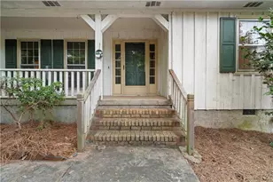 495 Huntington Dr, Alpharetta, GA 30004 - Photo 2