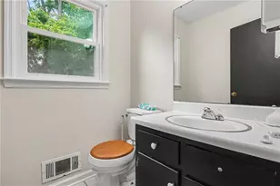 1019 E College St, Griffin, GA 30224 - Photo 36
