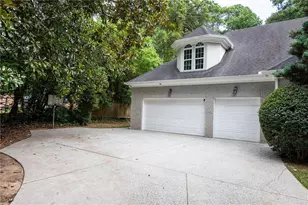 680 W Paces Ferry Rd NW, Atlanta, GA 30327 - Photo 48
