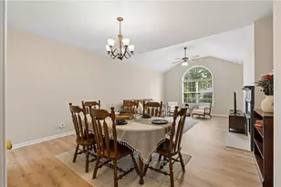 3392 Raes Creek Rd, Marietta, GA 30008 - Photo 10