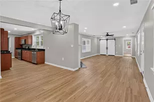 1220 Roxboro Dr NE, Atlanta, GA 30324 - Photo 2