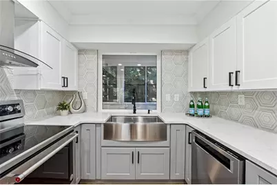 106 La Rue Place NW, Atlanta, GA 30327 - Photo 2