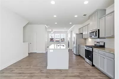 1611 Falcon Crest Way, Decatur, GA 30032 - Photo 6
