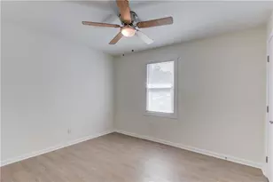 1381 Timbercrest Dr, Lawrenceville, GA 30045 - Photo 16