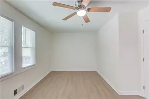 1381 Timbercrest Dr, Lawrenceville, GA 30045 - Photo 10