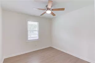 1381 Timbercrest Dr, Lawrenceville, GA 30045 - Photo 18