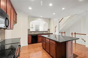 2707 Hallwood Ln, Suwanee, GA 30024 - Photo 10