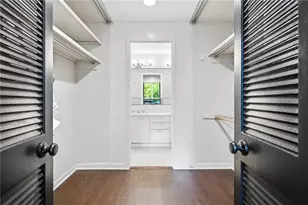 2575 Peachtree Rd NE, Atlanta, GA 30305 - Photo 22