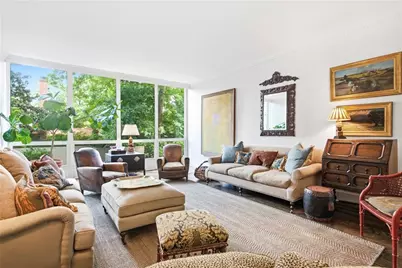2575 Peachtree Road NE #2E, Atlanta, GA 30305 - Photo 6