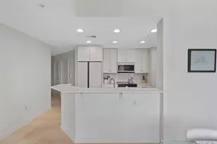 3040 Peachtree Rd NW, Atlanta, GA 30305 - Photo 6