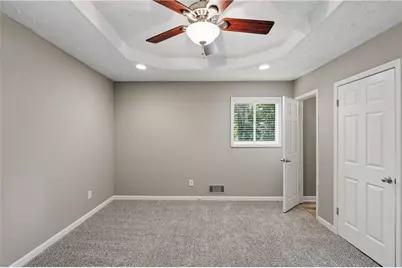639 Cedrick Lane, Stone Mountain, GA 30087 - Photo 4