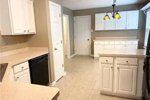 3877 Cove Top Ct, Loganville, GA 30052 - Photo 10
