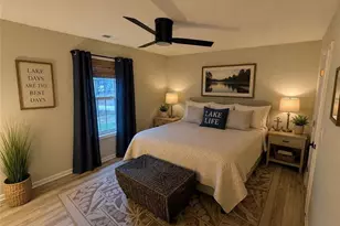 4945 Comet St, Cumming, GA 30041 - Photo 8