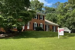 11 Queen Anne Dr SE, Mableton, GA 30126 - Photo 2