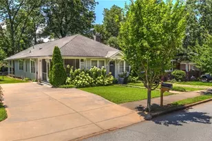 262 Murray Hill Ave NE, Atlanta, GA 30317 - Photo 2