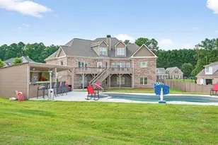 2112 Meadowood Cove, Monroe, GA 30655 - Photo 2