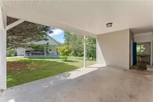 225 Vermont St, Demorest, GA 30535 - Photo 38