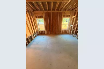 172 Llewellyn St, Clarkesville, GA 30523 - Photo 10
