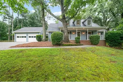 1646 Maple Ridge Drive, Suwanee, GA 30024 - Photo 2