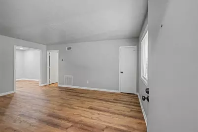 2430 Coosawattee Drive NE #B, Atlanta, GA 30319 - Photo 6