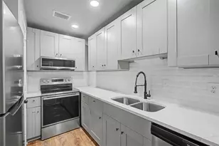2430 Coosawattee Dr NE, Atlanta, GA 30319 - Photo 4