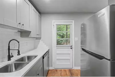 2430 Coosawattee Drive NE #B, Atlanta, GA 30319 - Photo 4