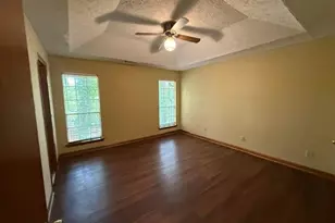 8351 Post Oak Ct, Riverdale, GA 30274 - Photo 10