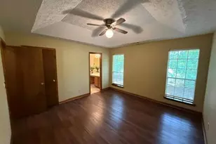 8351 Post Oak Ct, Riverdale, GA 30274 - Photo 8