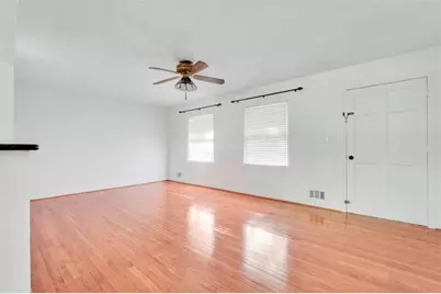 5809 Northspring Drive, Ellenwood, GA 30294 - Photo 4