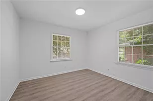 2382 Peachwood Cir NE, Atlanta, GA 30345 - Photo 18