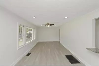 2153 Burroughs Avenue SE, Atlanta, GA 30315 - Photo 6