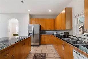 1366 Brookhaven Village Cir NE, Atlanta, GA 30319 - Photo 12