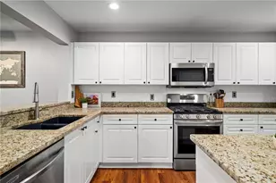 220 Renaissance Parkway NE, Atlanta, GA 30308 - Photo 14
