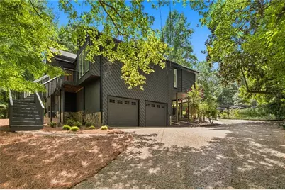4361 Bishop Lake Road, Marietta, GA 30062 - Photo 2