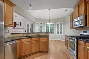 105 Peregrine Way NW, Kennesaw, GA 30144 - Photo 12