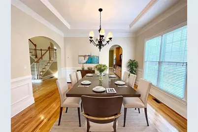 455 Wembley Circle, Sandy Springs, GA 30328 - Photo 10