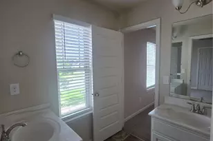 1013 Autumn Dr, Loganville, GA 30052 - Photo 16