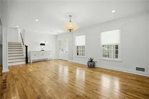 2220 Spring Mill Cove, Dunwoody, GA 30338 - Photo 6