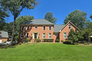 5616 Broxton Circle, Peachtree Corners, GA 30092 - Photo 1