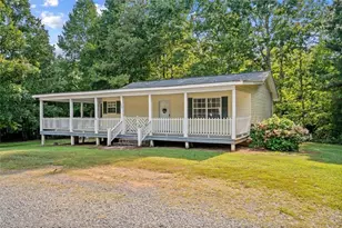 1020 Davenport Rd, Dalton, GA 30721 - Photo 2