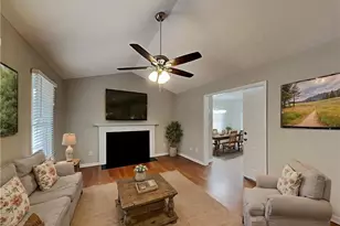 383 Robin Hood Dr, Douglasville, GA 30134 - Photo 4