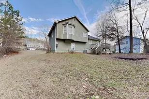 383 Robin Hood Dr, Douglasville, GA 30134 - Photo 2