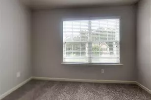 737 Pine Ln, Lawrenceville, GA 30043 - Photo 14