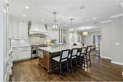 5240 Kenbrook Way, Sandy Springs, GA 30327 - Photo 8