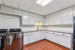 5240 Kenbrook Way, Sandy Springs, GA 30327 - Photo 34