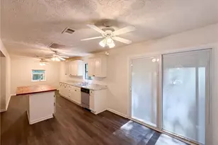 3808 Shane Ct, Ellenwood, GA 30294 - Photo 2