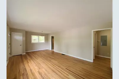 3225 Forrest Hills Drive, Hapeville, GA 30354 - Photo 12