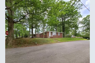 3225 Forrest Hills Drive, Hapeville, GA 30354 - Photo 2