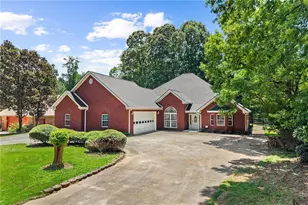 5555 Stone Trce, Gainesville, GA 30504 - Photo 4