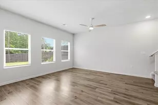 209 Buckingham Ln, Hoschton, GA 30548 - Photo 10